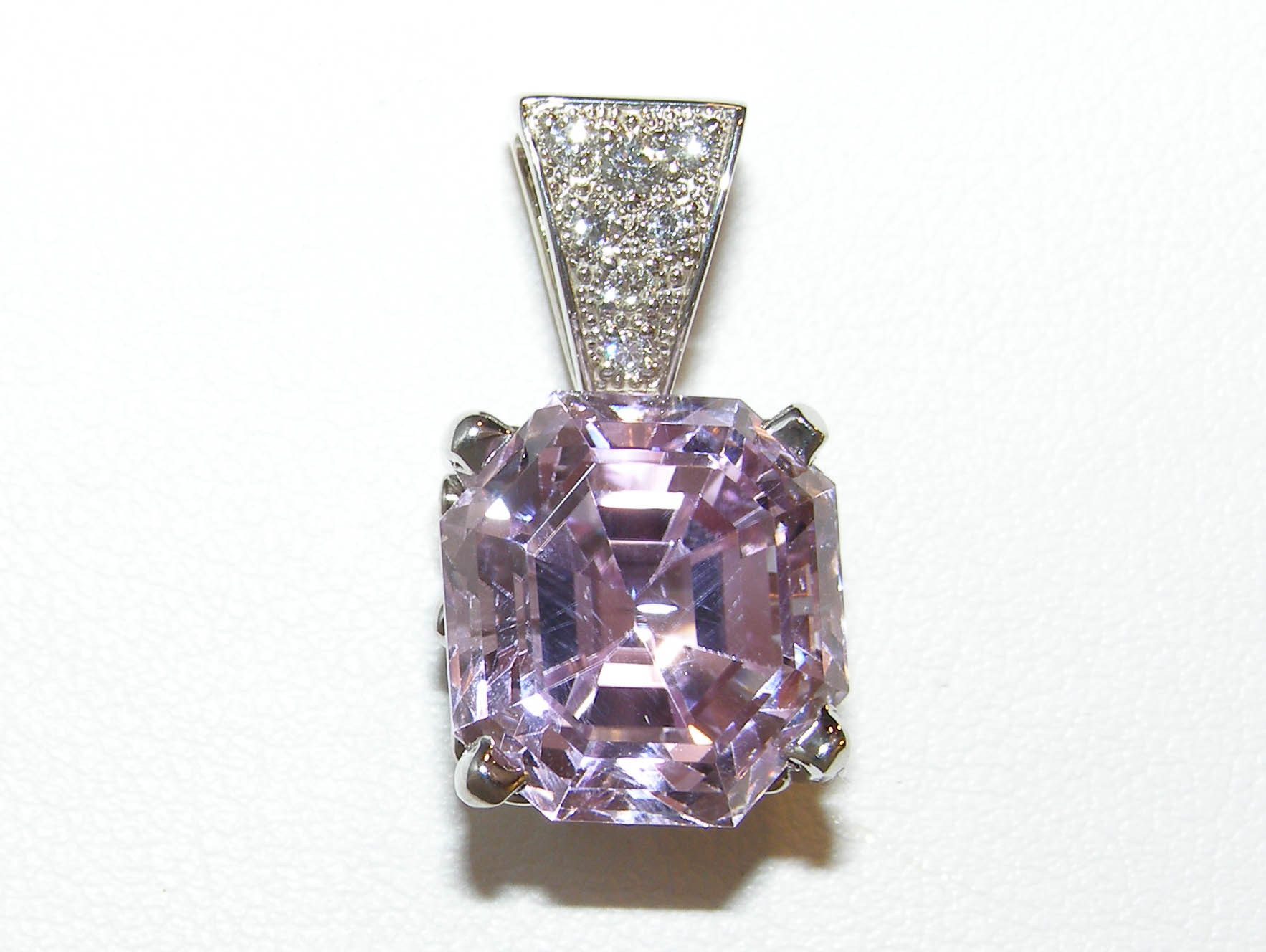 Exquisite Lavender Kunzite (N)* Diamond Pendant 14KWG 10.10 ctw