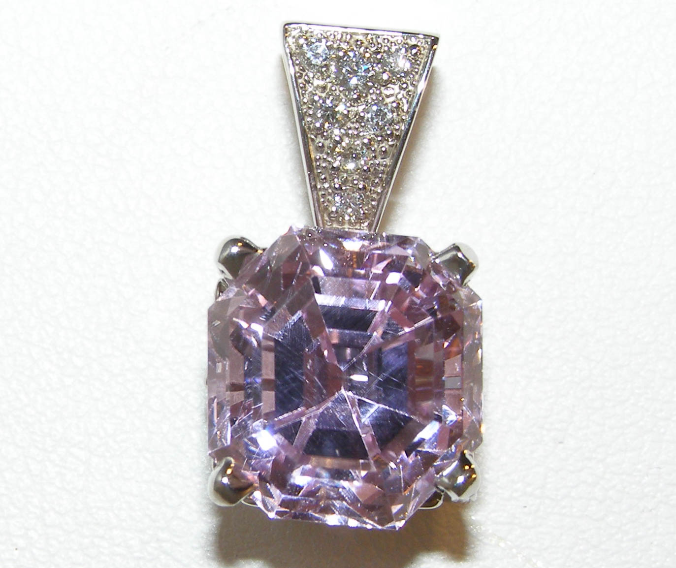 Exquisite Lavender Kunzite (N)* Diamond Pendant 14KWG 10.10 ctw