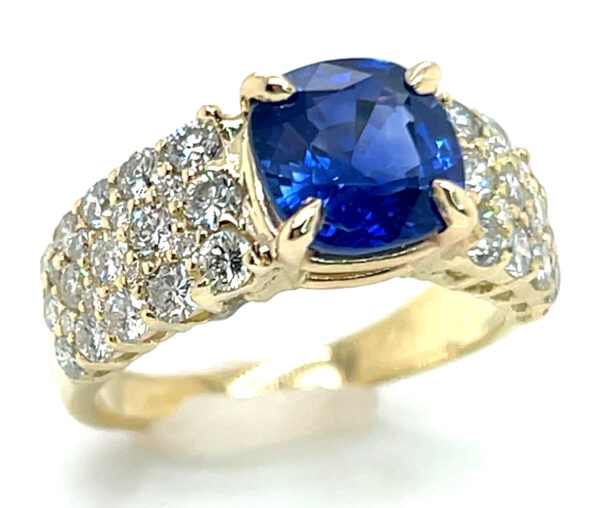 TOP BLUE Cushion Cut Ceylon Sapphire (H)* Diamond Ring 14KYG 4.23 ctw - Image 4