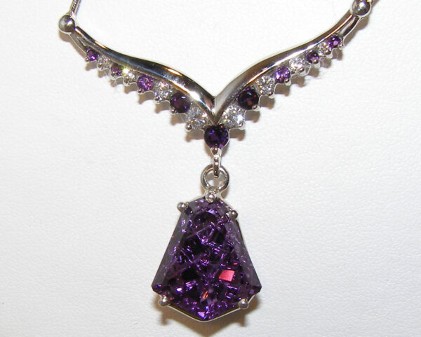 Award Winning Gem Artist John Dyer Carved/Faceted Amethyst (H)* Diamond Necklace 14KWG 13.25 ctw