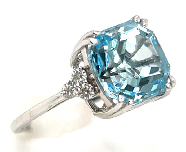 Fancy Asscher Cut Blue Topaz (H,I) Diamond Ring 14KWG 6.80 ctw - Image 4