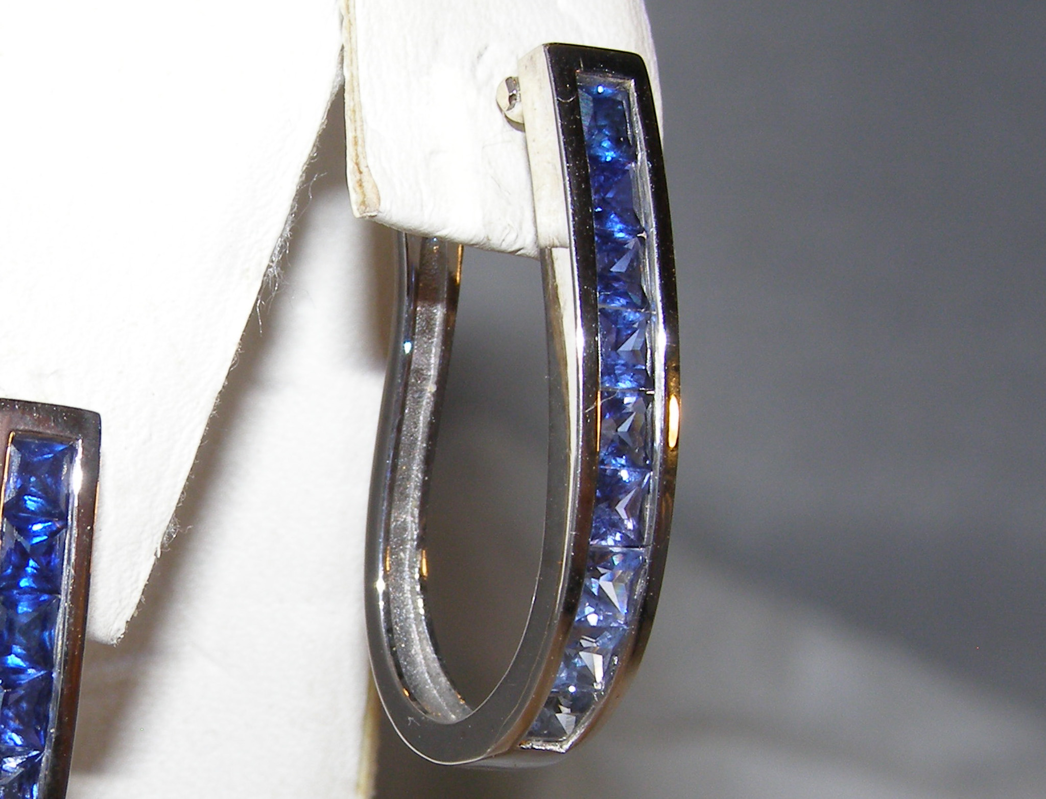 Princess Cut Blue Ombre Sapphire (H)* Hoops 14KWG 1.80 ctw - Image 2