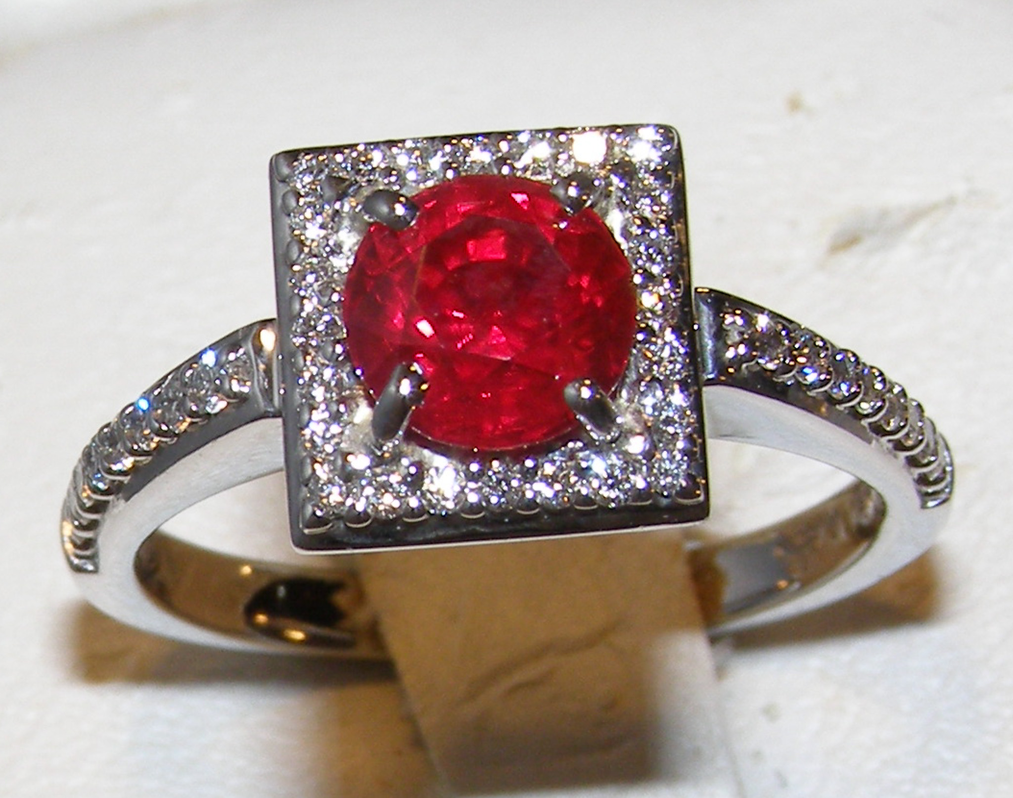 GIA Certified "Pigeon Blood" Vivid Red Ruby (H)* Designer A. Jaffe Diamond Ring 14KWG 2.00 ctw - Image 2